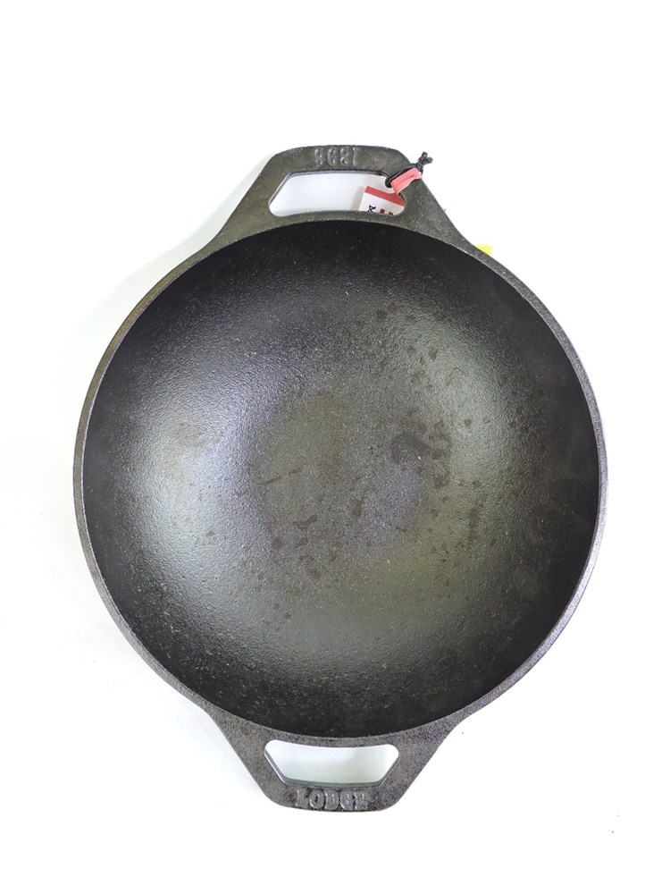 Police Auctions Canada - (New) Lodge 9MW 9 Cast Iron Mini Wok