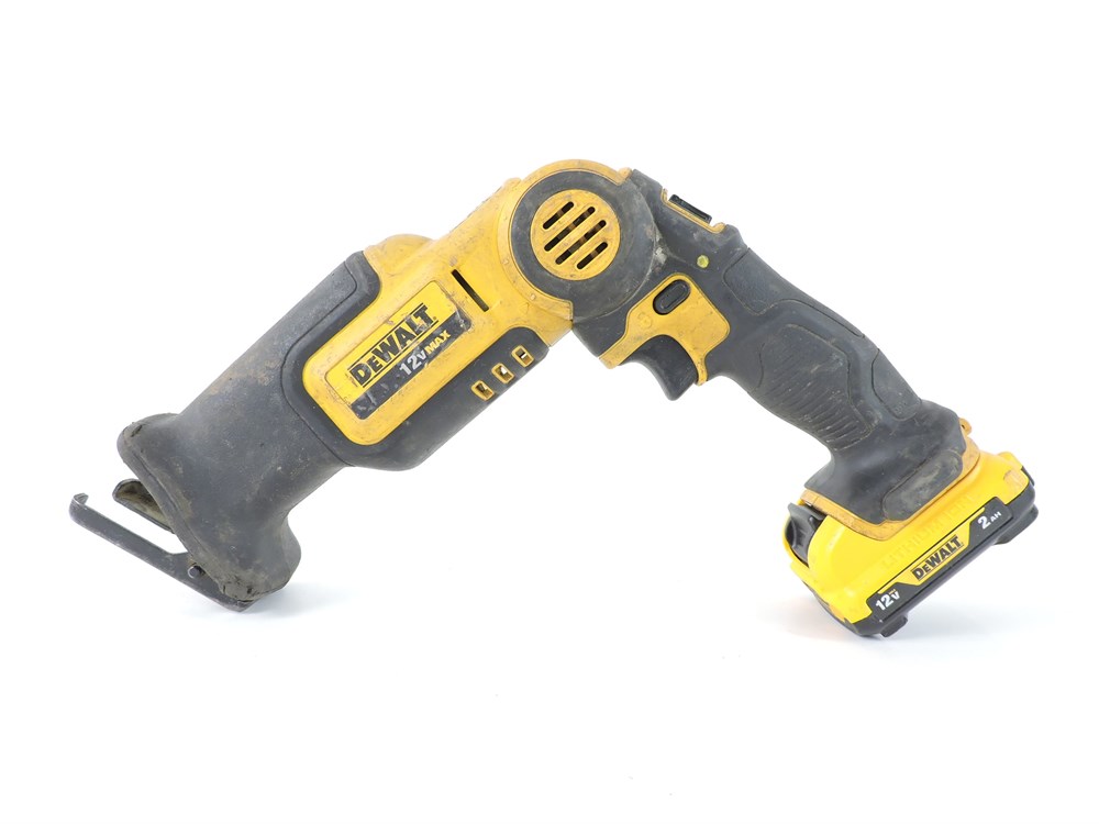 Police Auctions - DeWalt DCS310 12V Pivoting Reciprocating Saw with Battery