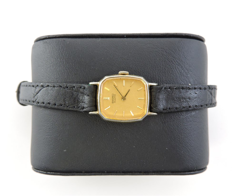 Police Auctions Canada - Ladies' Vintage Seiko 1400 6009 Wrist Watch  (242195F)