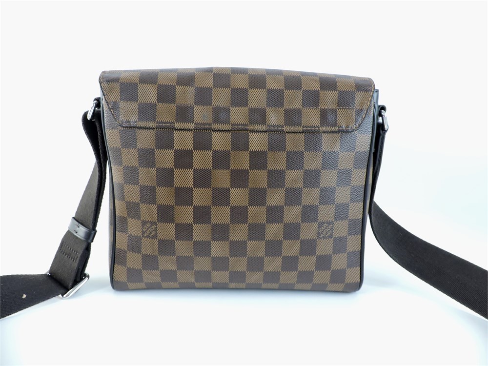 Police Auctions Canada - Louis Vuitton Favorite MM Damier Ebene Canvas  Handbag (220799L)