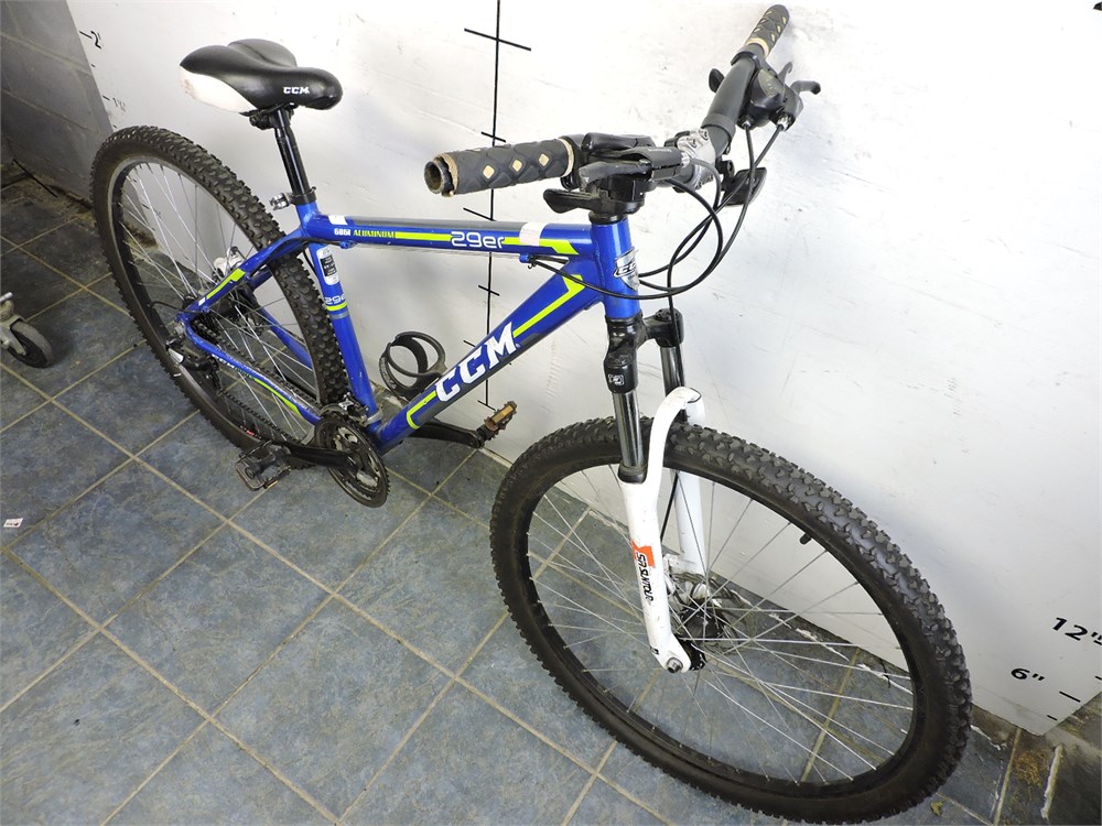 Police Auctions Canada CCM 29er 21 Speed FS F R DISC Bike 278585D