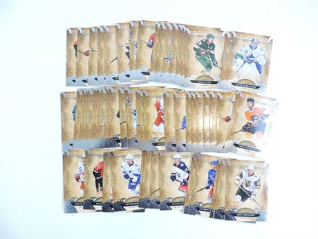 2020 Lot of (72) Upper Deck Artifacts NHL Hockey Trading Cards (285676H)