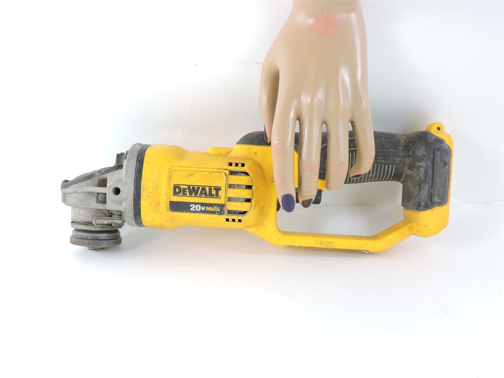 Dewalt 20v grinder online dcg412b