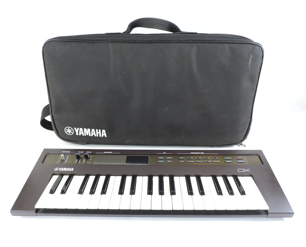 Police Auctions Canada - Yamaha Reface DX 37-Key Mobile Mini FM