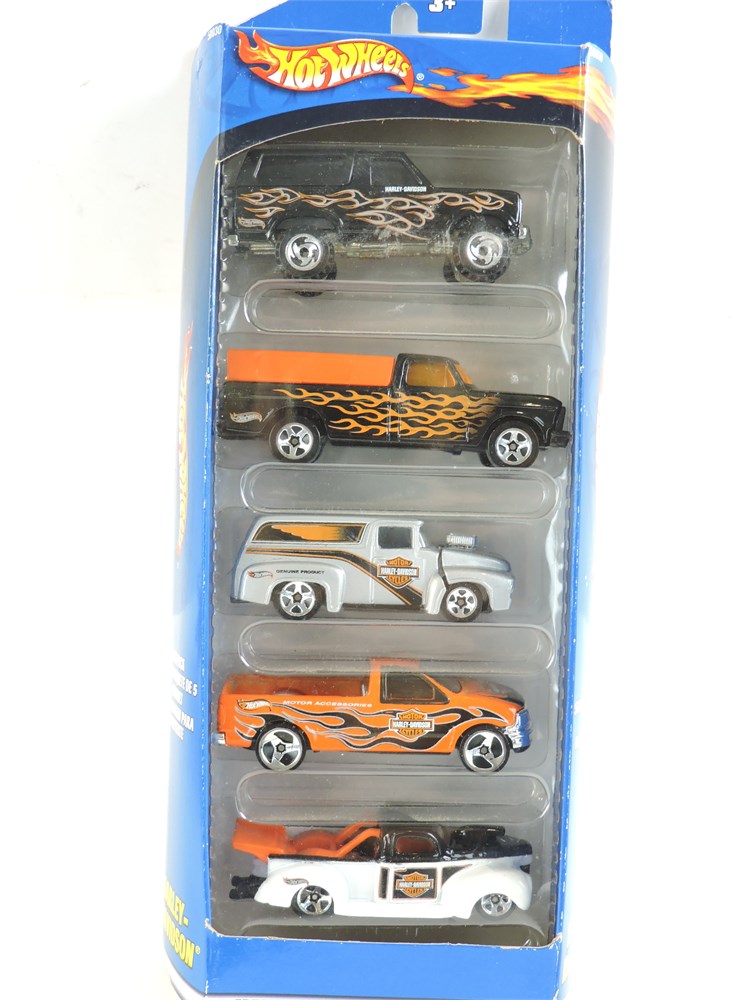 Police Auctions Canada - 2000 Hot Wheels Harley-Davidson 5-Piece