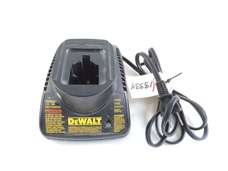 Police Auctions Canada DeWalt DW9226 7.2V 18V NiCd Charger 280535A