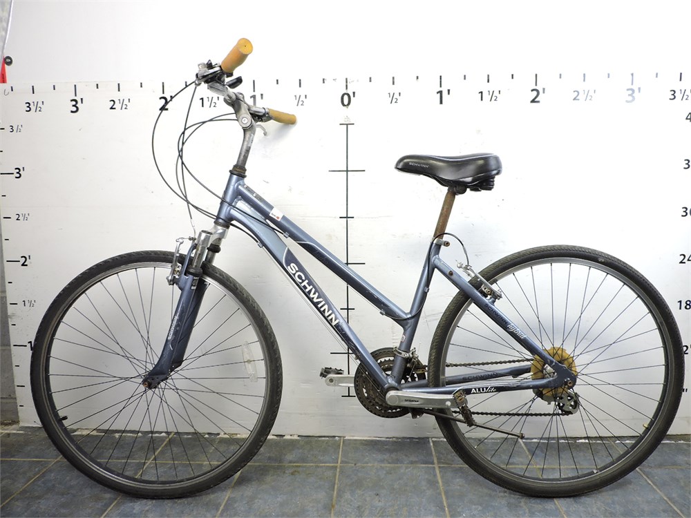 Police Auctions Canada Schwinn Hydra 24 Speed FS Bike 273769D