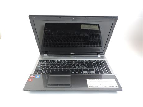 Acer Aspire V3-551-7655 15.6” Laptop (For Parts/Repair) (284937B)