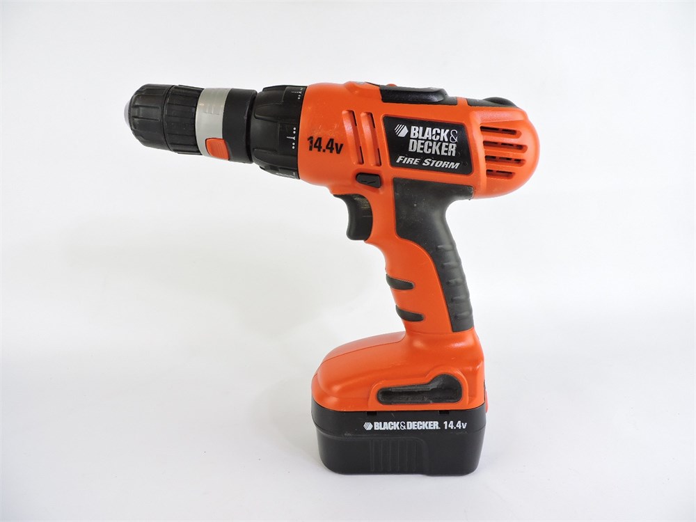Police Auctions Canada - Black & Decker FireStorm FSD142 14.4V Cordless  Drill w/ Charger & Case (264660A)