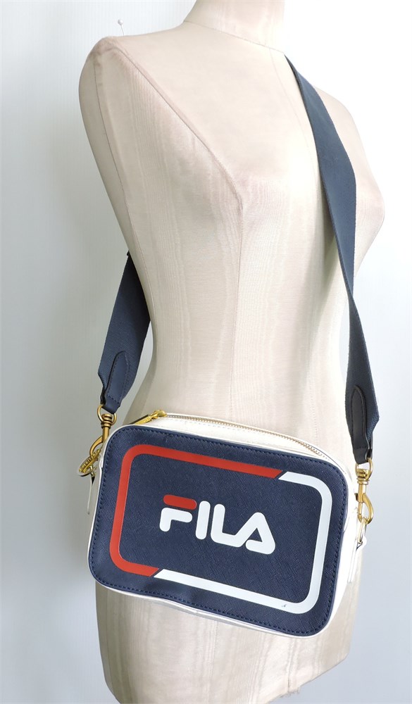 Fila hot sale strap bag