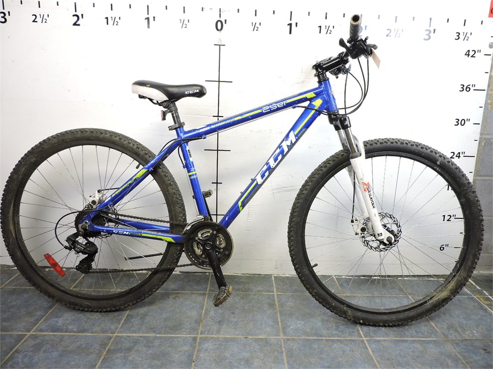 Police Auctions Canada - CCM 29er 21-Speed Front Suspension F/R 