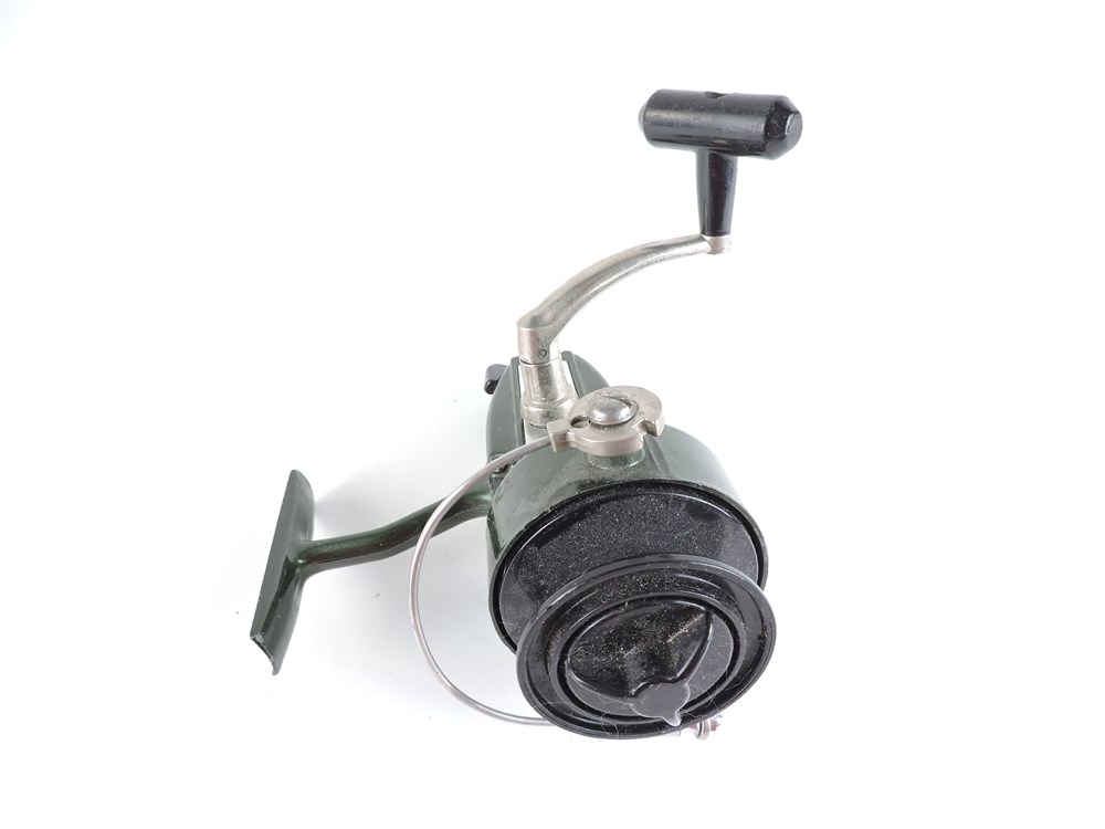 Police Auctions Canada - Vintage Zebco XRL-35 Fishing Spinning Reel (Needs  Repair) (263957H)