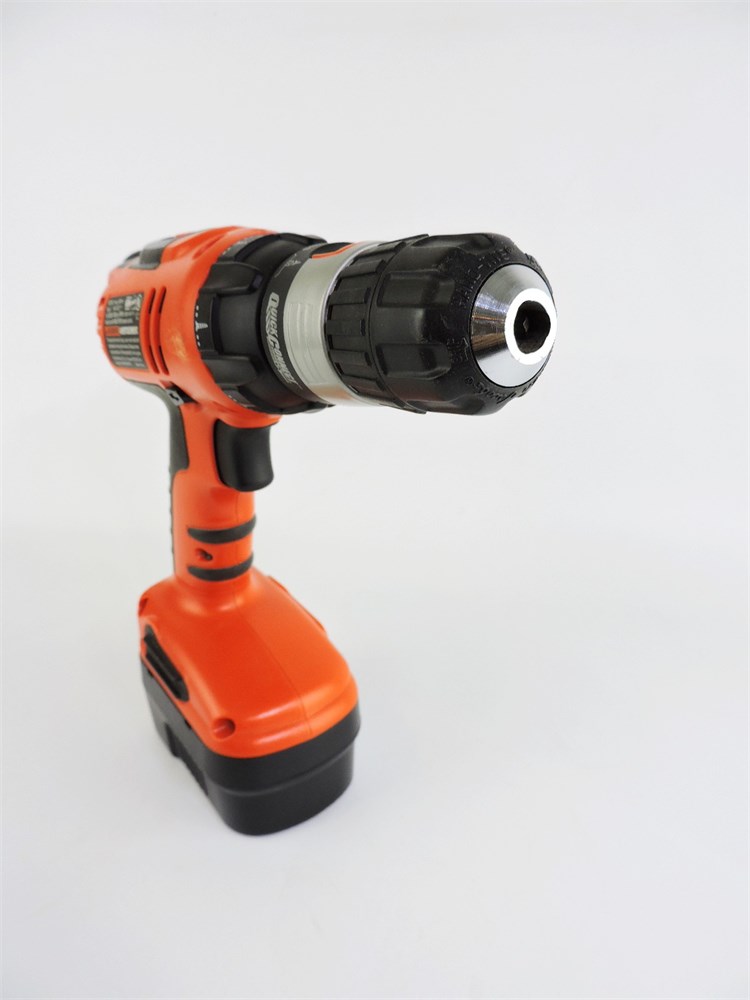 Police Auctions Canada - Black & Decker FireStorm FSD142 14.4V Cordless  Drill w/ Charger & Case (264660A)