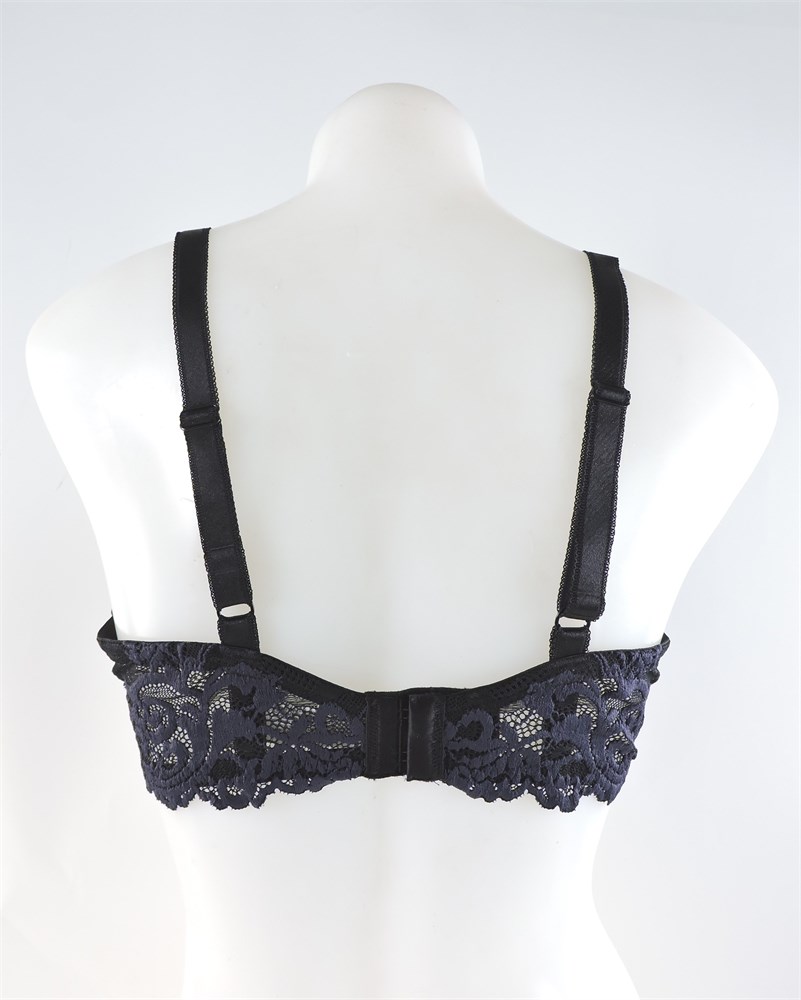 Police Auctions Canada - Women's Wacoal Lace Underwire Bra, Size 34C  (516838L)