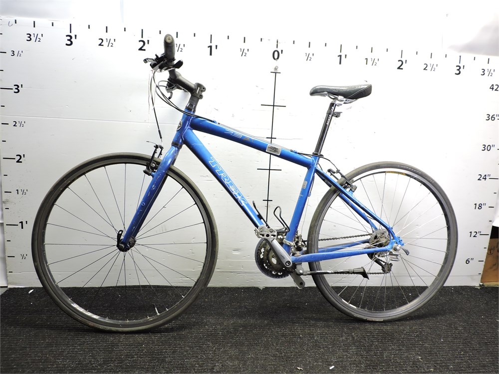 Police Auctions Canada Trek 7.3FX 24 Speed Bike 268055D