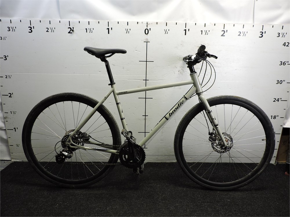 Police Auctions Canada Brodie Omega 14 Speed FR Disc Bike 270754D