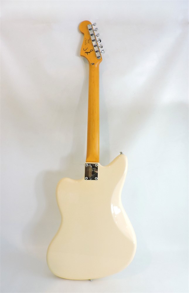 一流の品質 Squier by Fender Tornado LPB 11ヶ月保証付 エレキギター