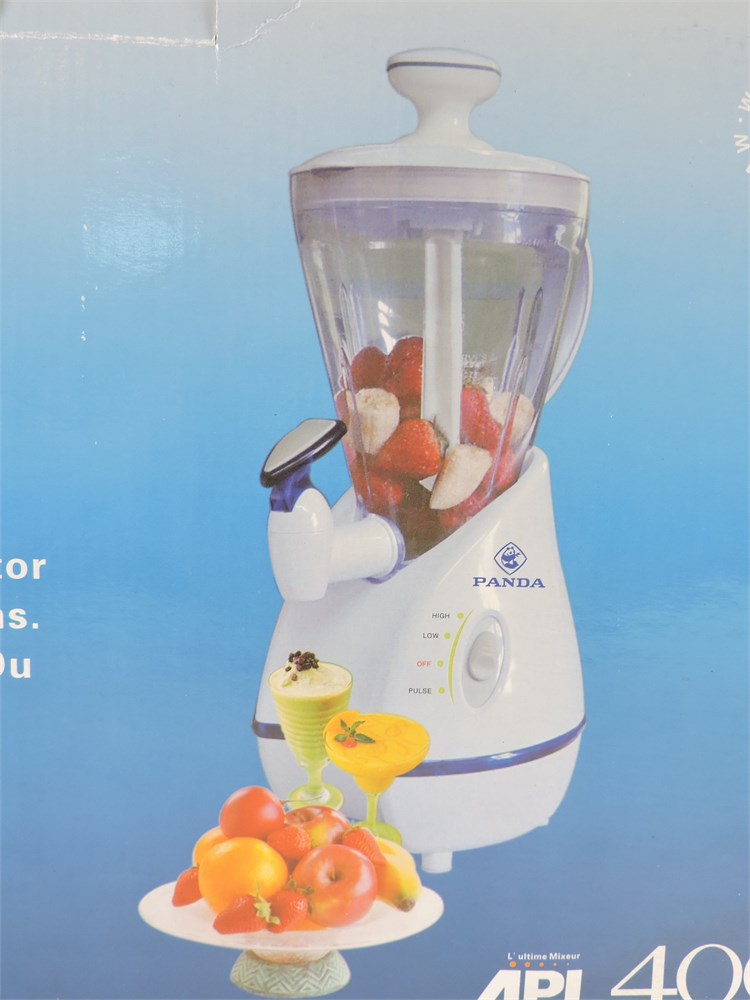 Police Auctions Canada - Black & Decker FusionBlade Digital Blender with  Single Serve Jar (272809H)