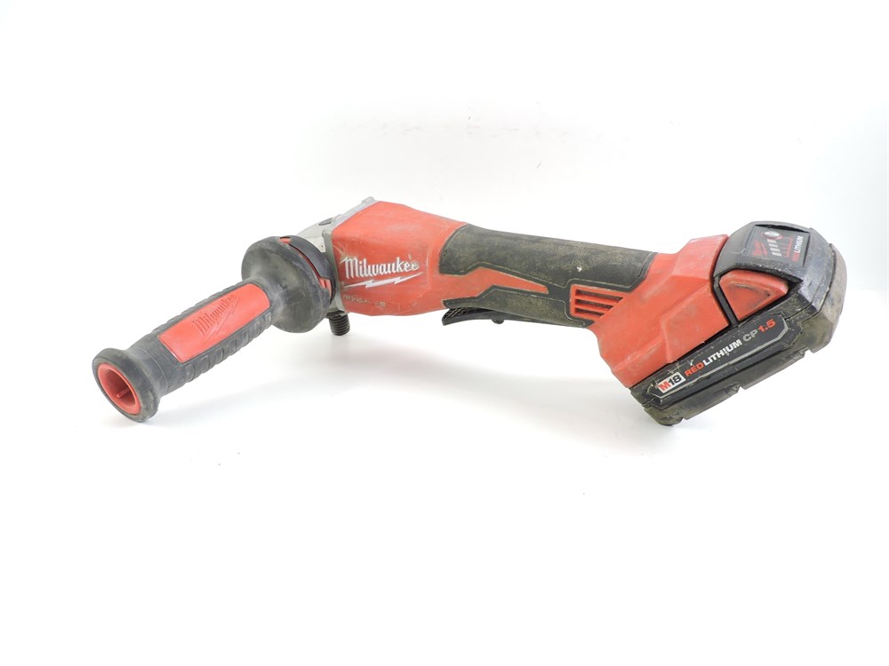 Police Auctions Canada - Milwaukee 2686-20 M18 Cordless 4-1/2-5