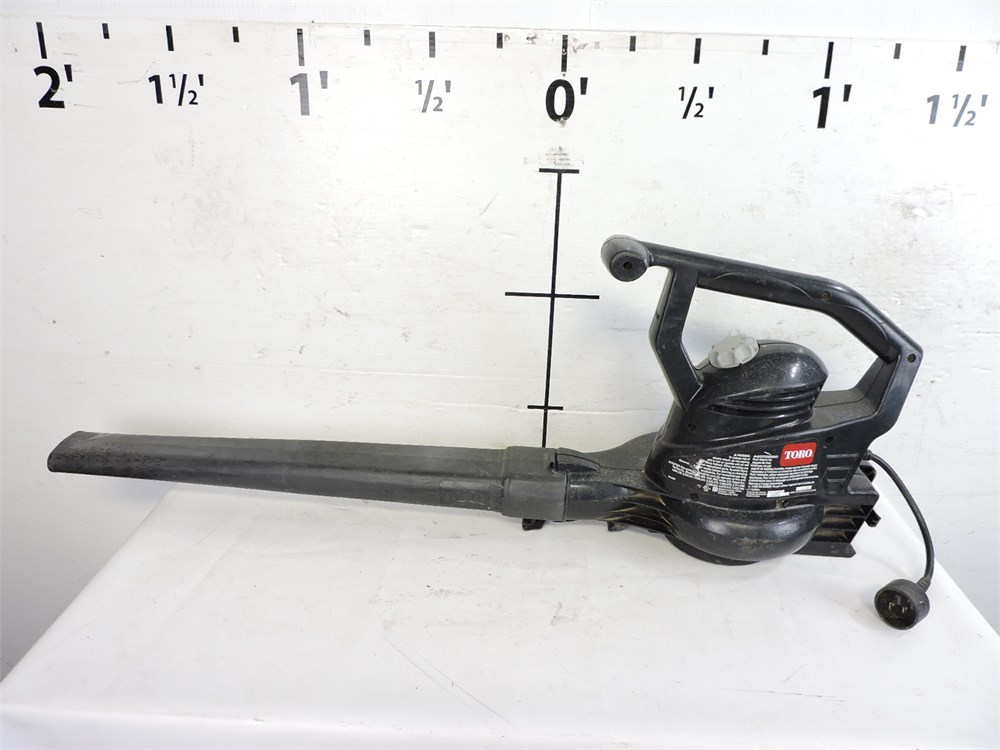 Police Auctions Canada Toro 51591 Super Blower Electric Leaf Blower