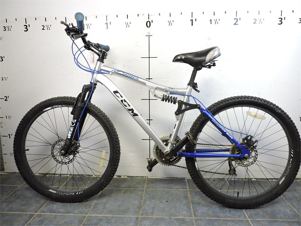 Police Auctions Canada CCM Scope 21 Speed DS F R DISC Bike 275207D