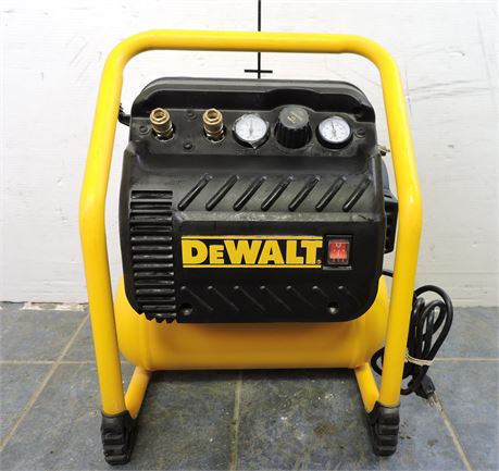 DeWalt DWFP55130 2.5-gal. Electric Air Compressor (287269A)