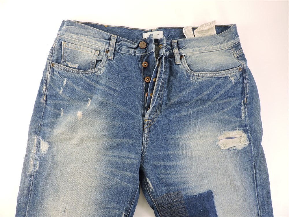 Police Auctions Canada - Women's ZMDC Distressed Rolled Hem Denim Jean, Size  44 (248090L)