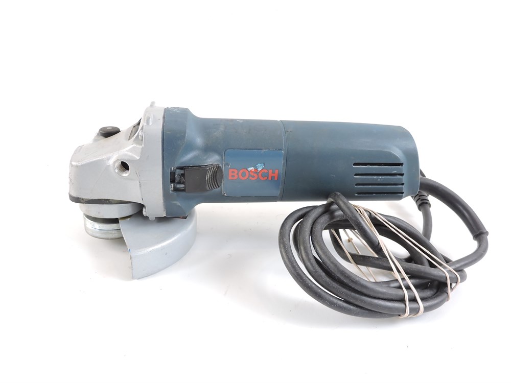 Police Auctions Canada Bosch 1375 0601 375 0F8 Corded 4 1 2