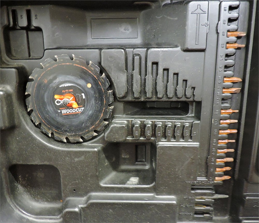 NO BATTERY* Black & Decker FireStorm 8.4V cordless drill driver w