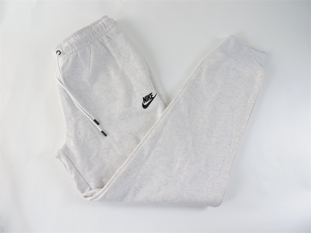 Nike on sale sweatpants size