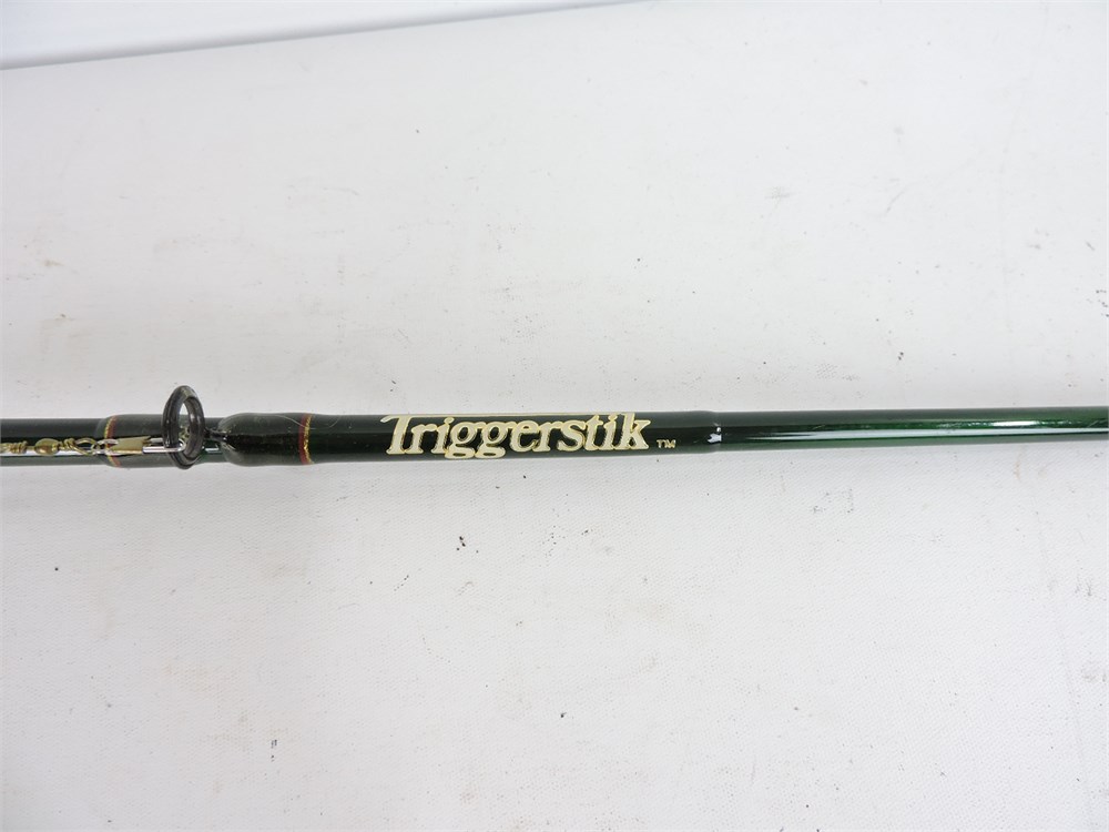 Police Auctions Canada - 6'6 Fenwick Trigger Stick Fishing Rod