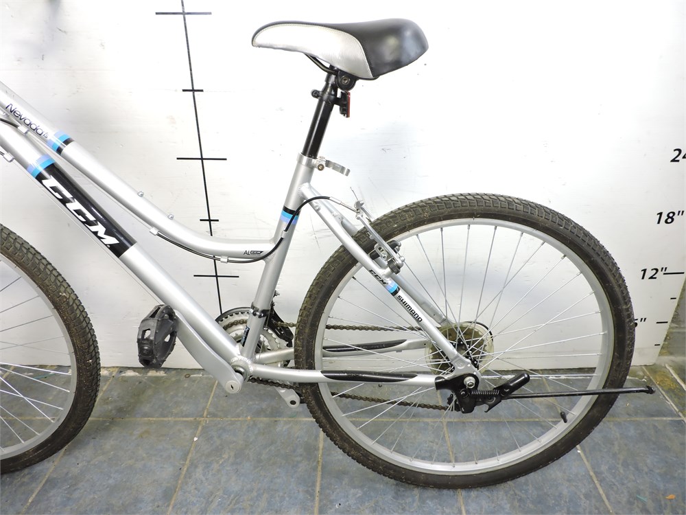 Police Auctions Canada CCM Nevada 21 Speed Front Suspesnion Bike