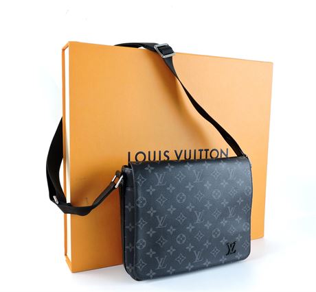 Sold at Auction: Louis Vuitton, Louis Vuitton Monogram Black Eclipse District  PM Messenger Bag