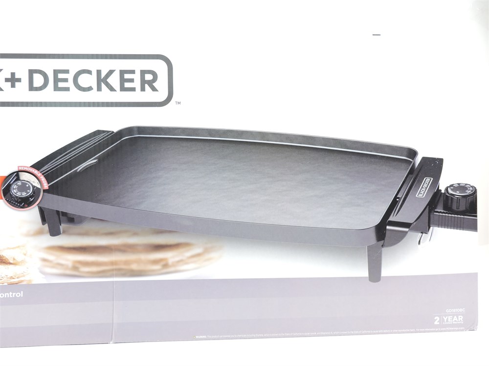 Police Auctions Canada - Black & Decker GD1810BC Family Sized Electric  Griddle (New) (268112H)