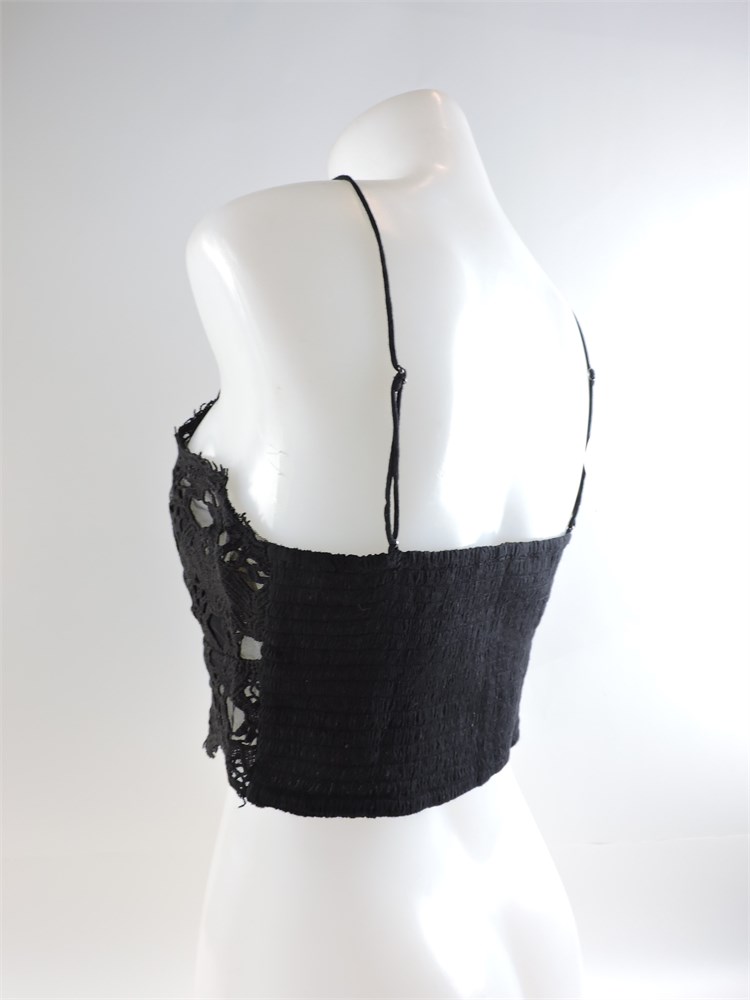 Police Auctions Canada - Women's Free People Intimately Crochet Lace  Bralette - Size L (517488L)