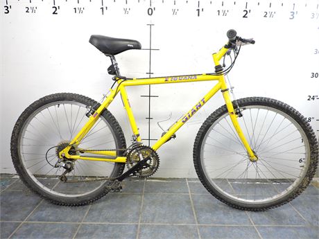 Police Auctions Canada Giant Iguana 21 Speed Bike 280035D