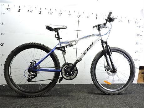 Police Auctions Canada CCM Scope 21 Speed DS F R DISC Bike 268676D