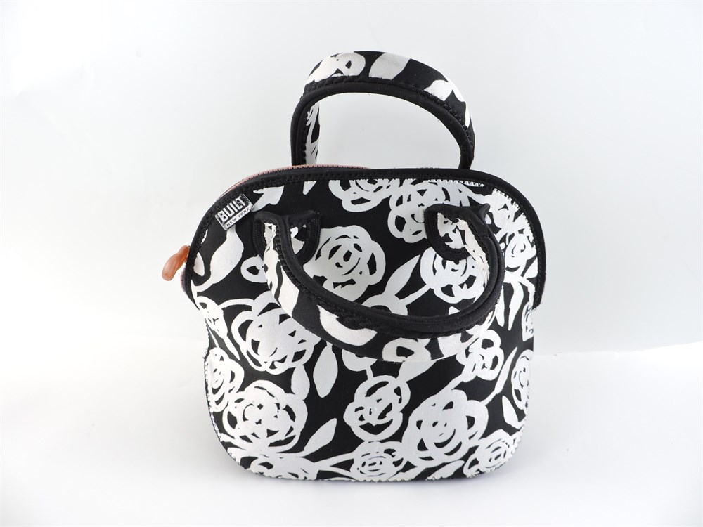 Built NY Gourmet Getaway Lunch Tote Black-White