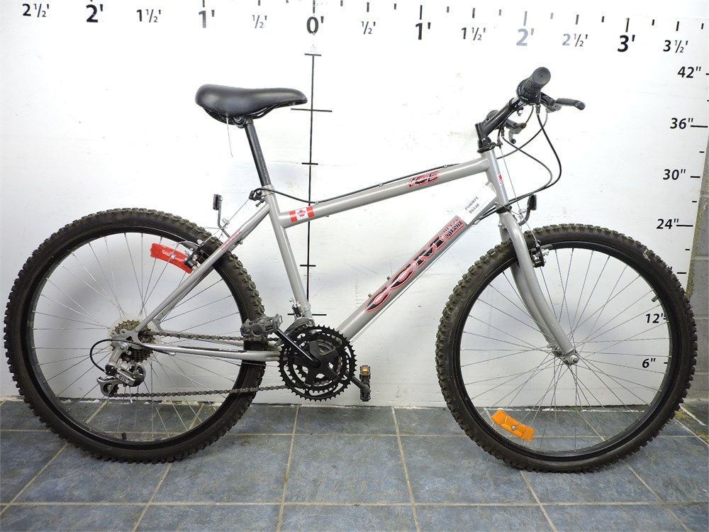 Police Auctions Canada CCM Ice 18 Speed Bike 273817D