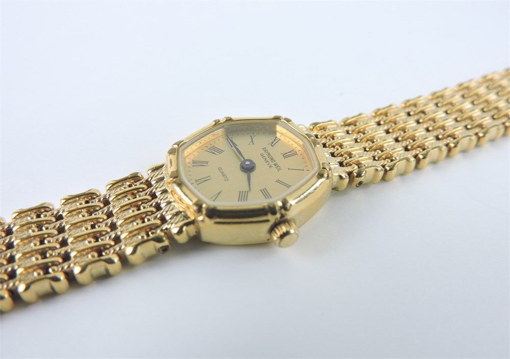 Police Auctions Canada - Raymond Weil 18K Gold Electroplated Wrist