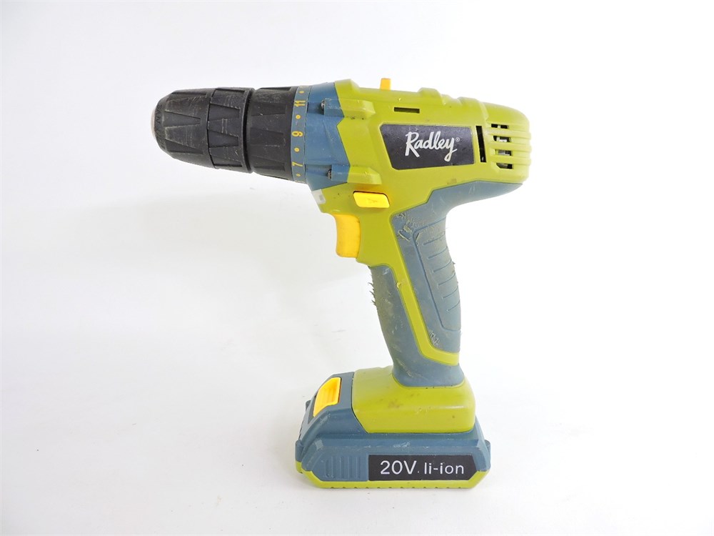 Police Auctions Canada Radley 1239 220 Cordless 20V Drill with