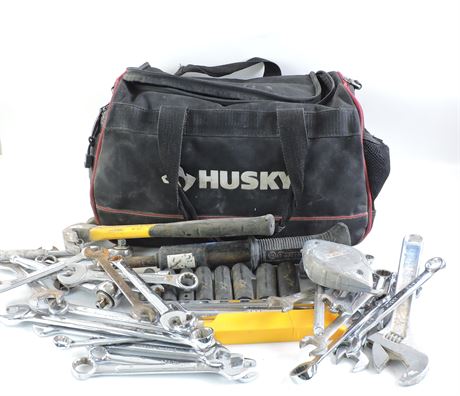 Police Auctions Canada - 16 Husky Tool Bag with Assorted Used