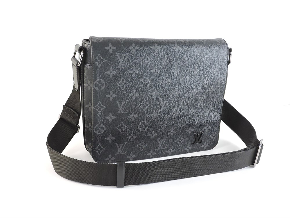 Police Auctions Canada - LOUIS VUITTON Limited Edition Monogram
