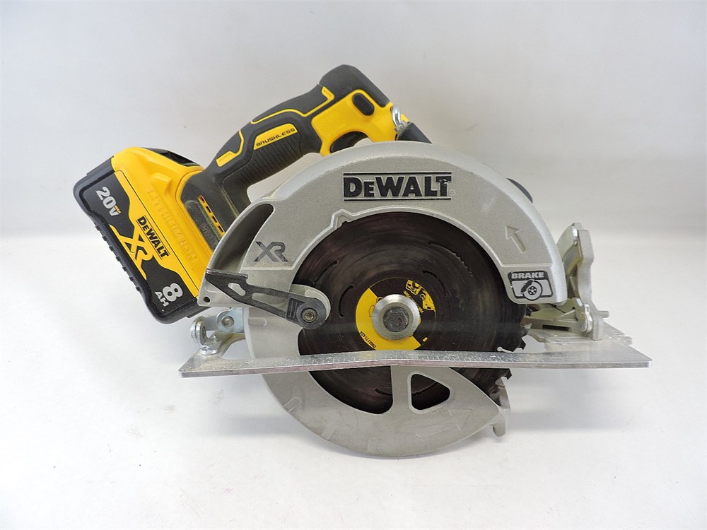 Police Auctions Canada - DeWalt DCS574 XR 20V 7-1/4