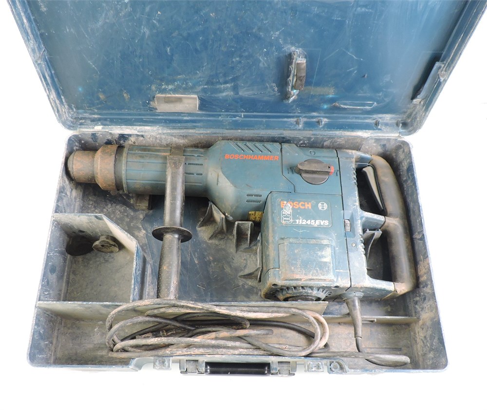 Police Auctions Canada Bosch 11245EVS Corded Boschhammer Drill