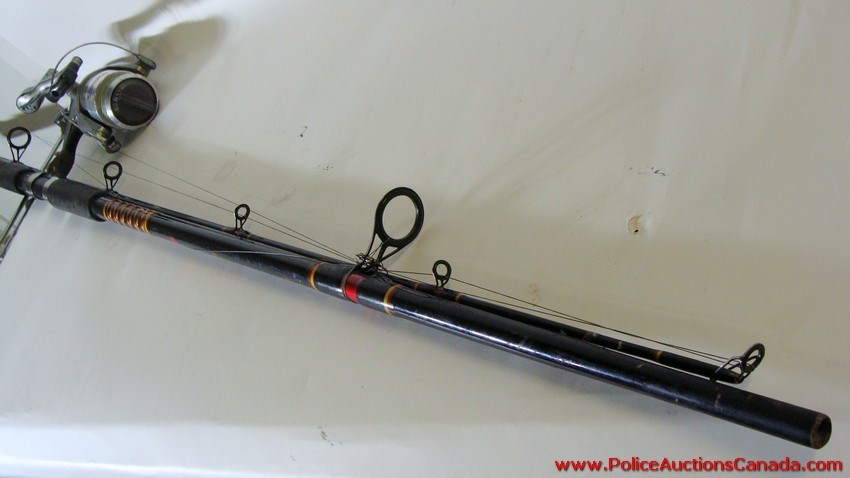 Police Auctions Canada - South Bend Mr Big Fish Fishing Rod and